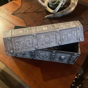 listing-status-banner